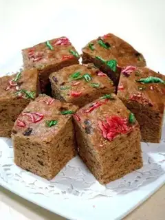 Date sugar cake