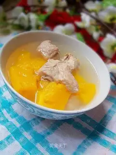 Papaya pork ribs soup