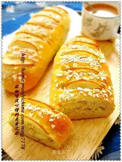 Cheese and apple bread