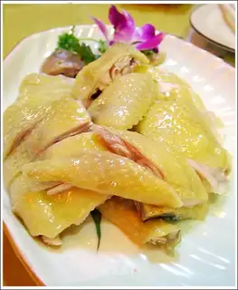 Guangdong white cut chicken
