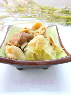 Three delicacies fish maw soup
