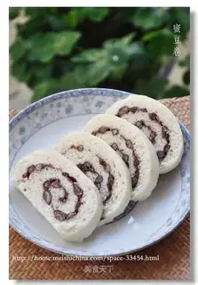 Chinese honey bean roll
