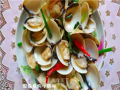 stir-fried clams with ginger and shallots