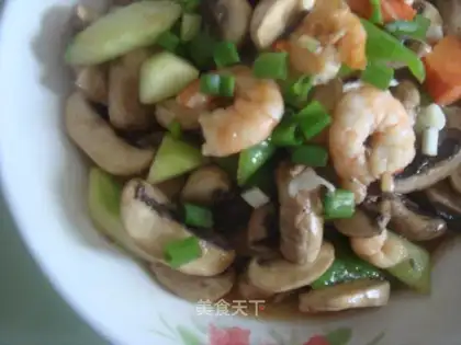 stir-fried shrimps with mushrooms