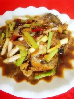 Braised Spanish mackerel