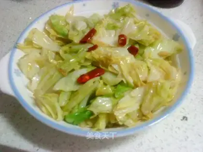 Stir-fried cabbage