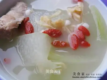 Dry scallops, white gourd and coix seed soup