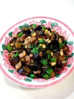 stir-fried diced eggplant with Hangzhou pepper