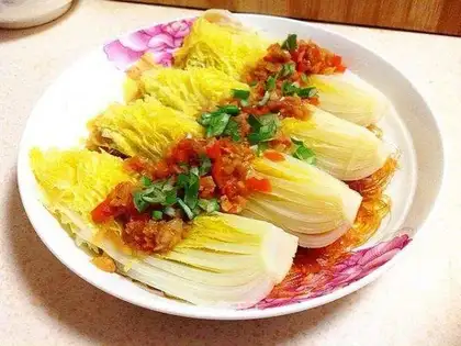 Fresh garlic doll food