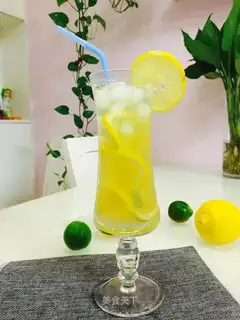 Wine and lemon green