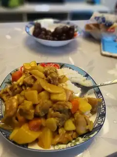 Curry chicken