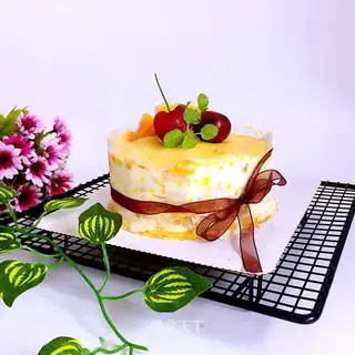 Mango Olio's 1,000-storey cake