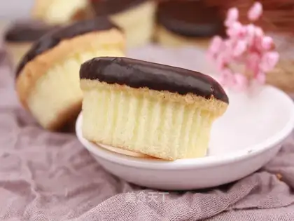 Chocolate cake with mushroom heads