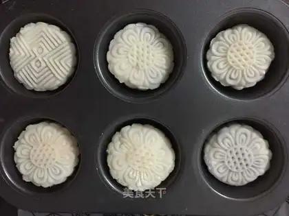 Ice mooncake
