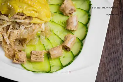 ♪ The red onions tore the chicken ♪