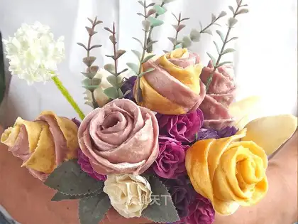 Rose rolls