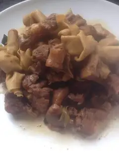 A beer and duck tofu