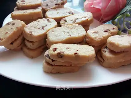 "Red-tree peanut butter cookies."