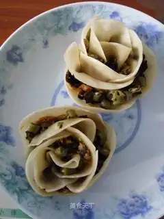Rose dumplings