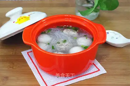 A meatball toad fan soup