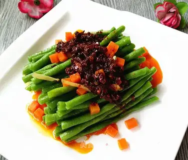 Gagadoro beef sauce beans