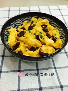 Cricket and fried eggs