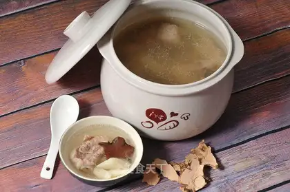 Cracker bone soup