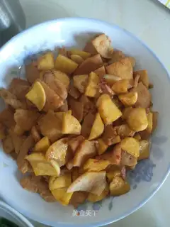 Chicken breast is fried white