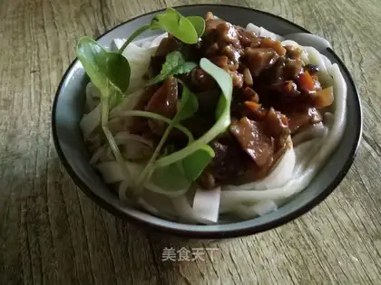 Noodle with mushroom sauce