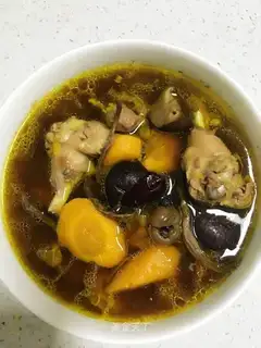 Tonic the hen soup