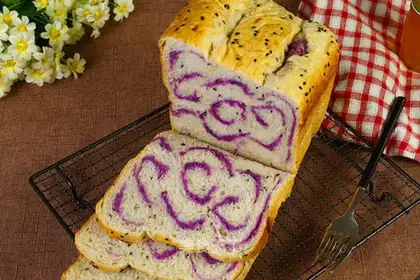 Black sesame potato bread
