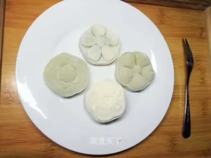 Tea ice-cream mooncake