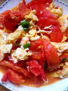 Tomato fried eggs