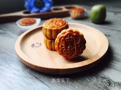 A moon cake