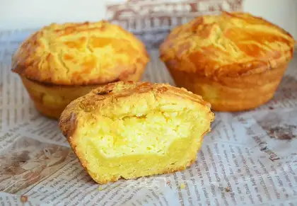 French cheese mooncake
