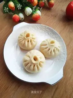Pumpkin egg buns