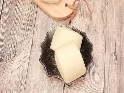 Milky-white buns