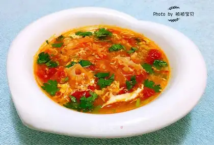 A silver ear soup for tomato eggs