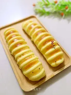 caterpillar bread