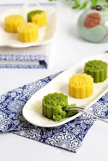 Green bean cake