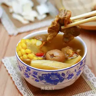 Weed weed-dry corn soup