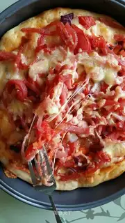 Ham pizza