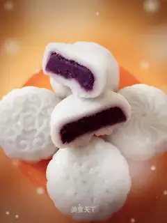 Ice mooncake