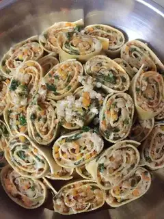 Tofu pig rolls