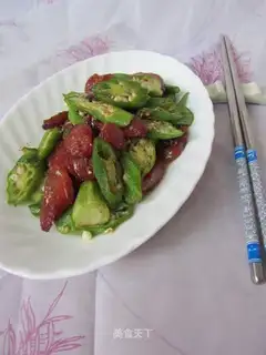 Dry sausages and acne