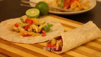 Mexican chicken rolls