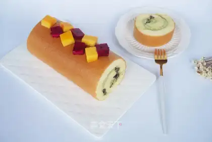 A tea and bean roll
