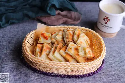 Onion cake