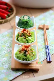 Oiled jade noodles