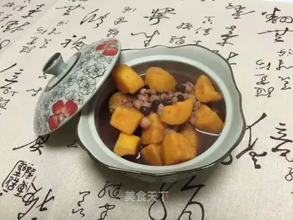 Porridge of red bean rice